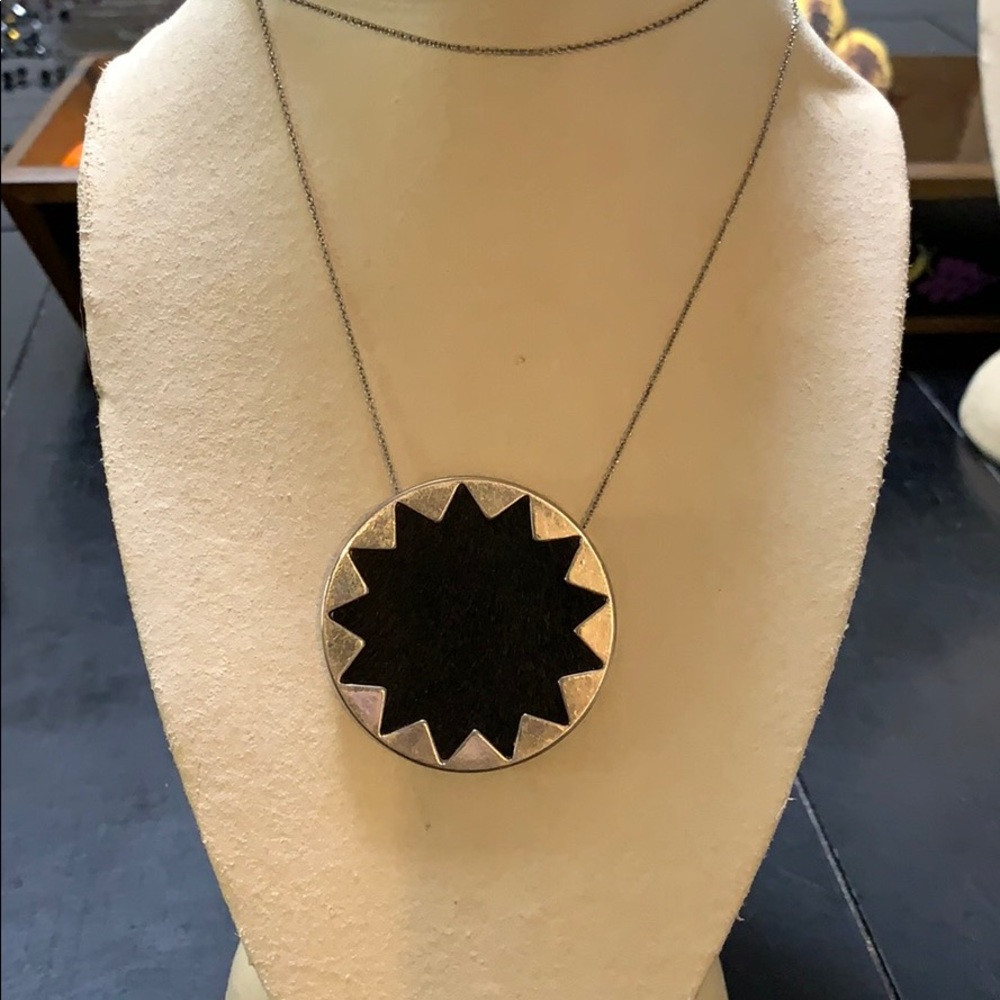 House of Harlow long necklace
